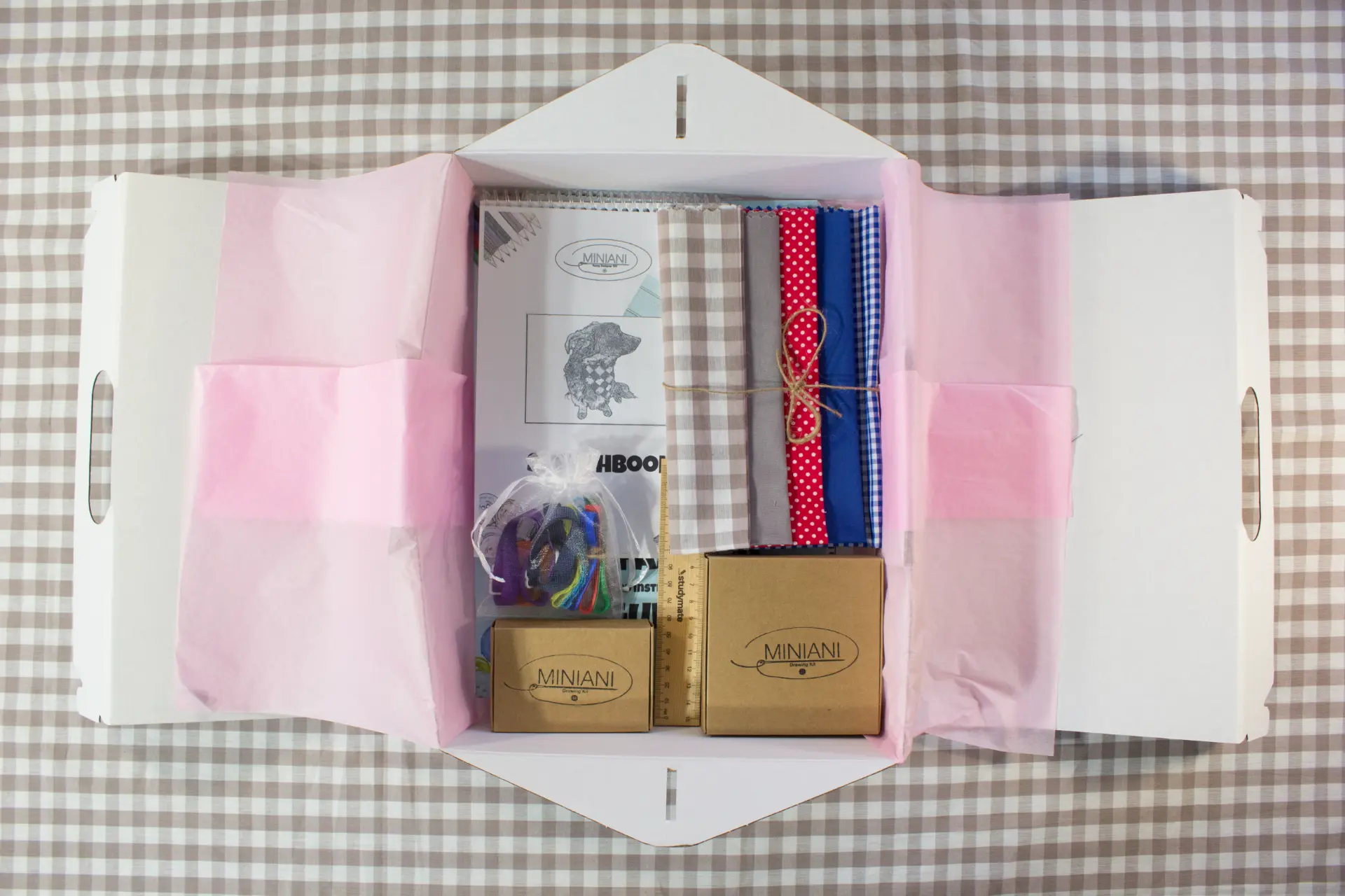 MINIANI Dogs neckwear kit DIY kit box