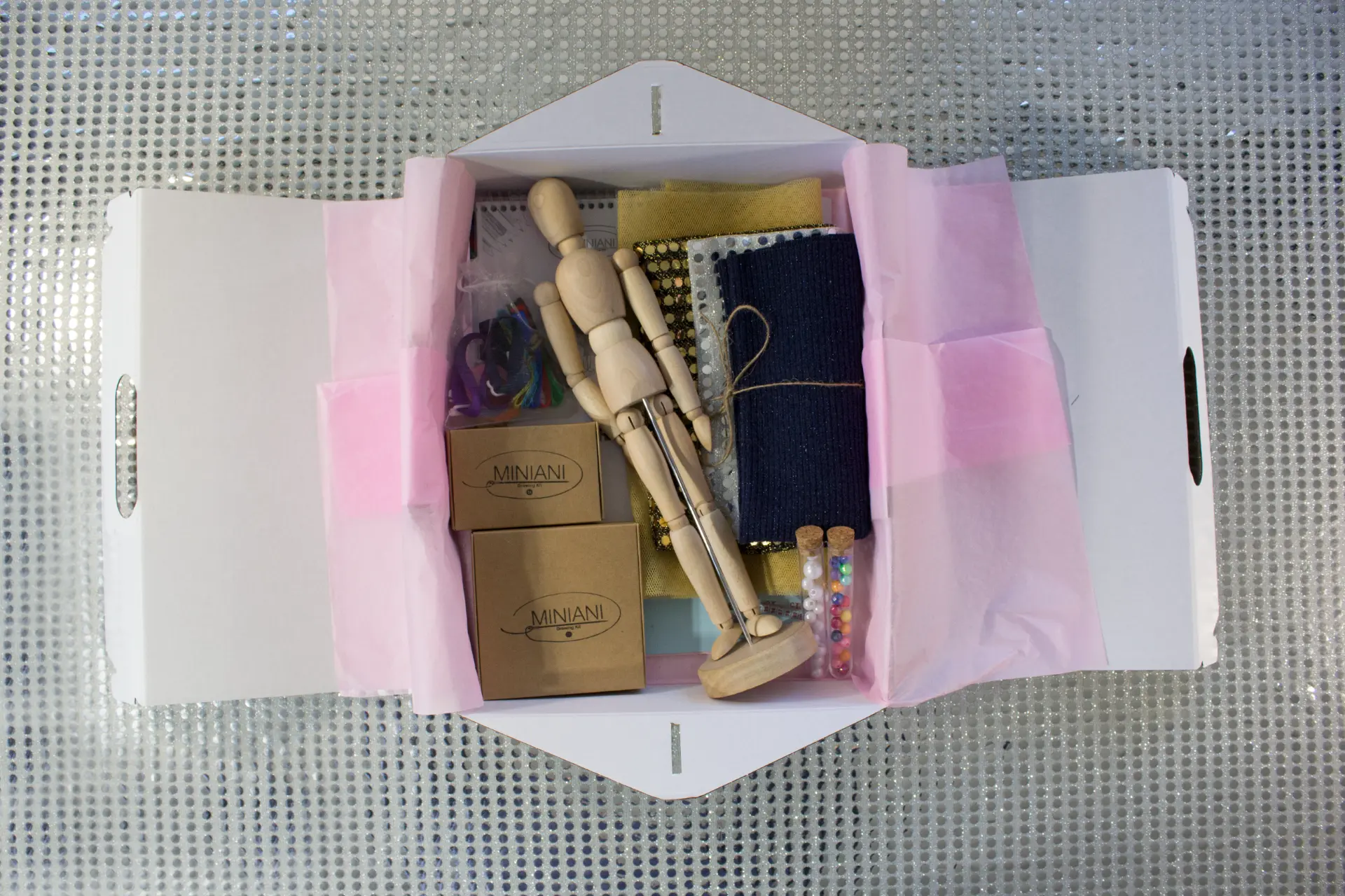 MINIANI Glamour kit DIY kit box