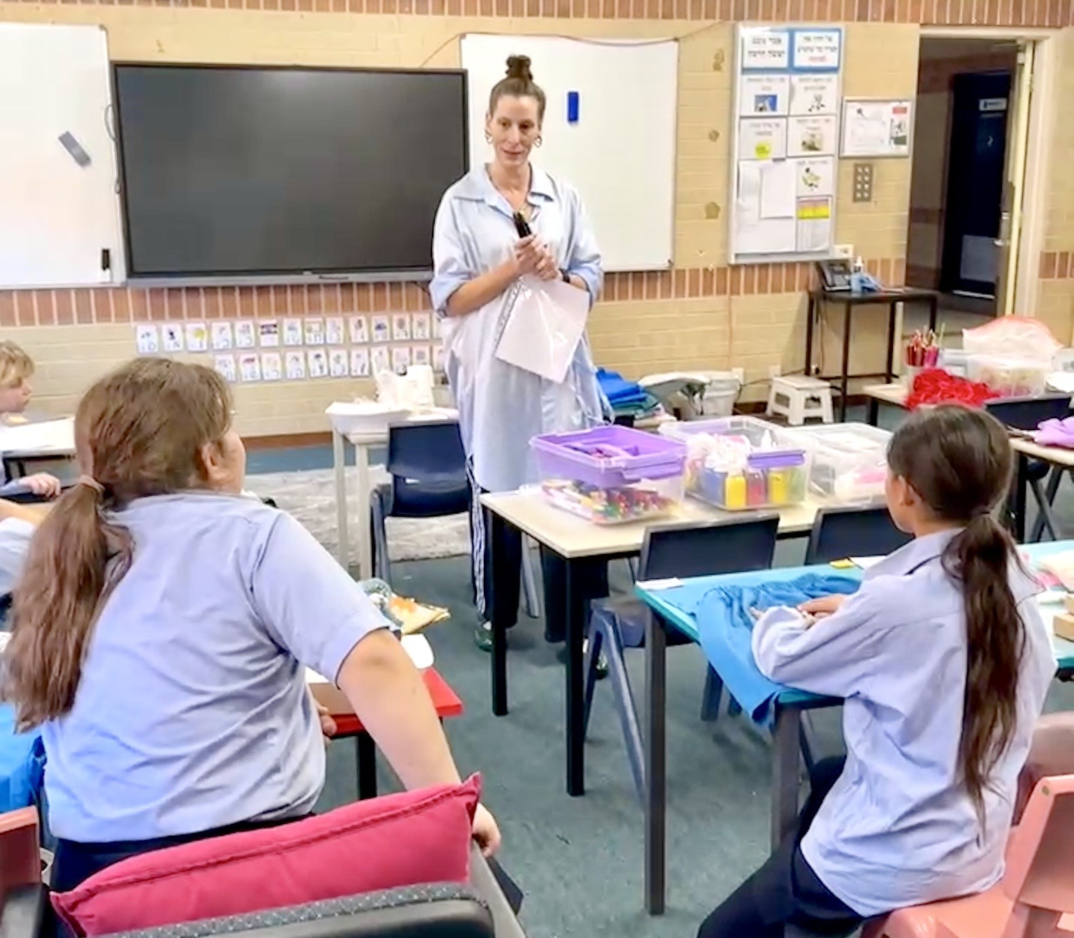 A MINIANI fashion workshop in the classroom